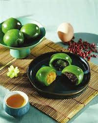 Qingtuan Mochi (Green Rice Balls)五分甜青团